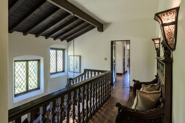 420 El Arroyo Road, Hillsborough, CA 94010