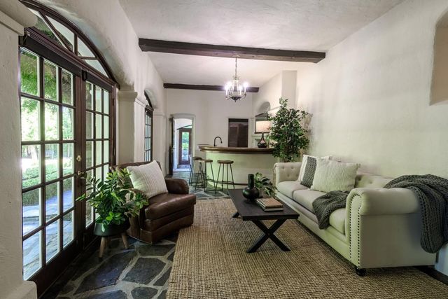 420 El Arroyo Road, Hillsborough, CA 94010