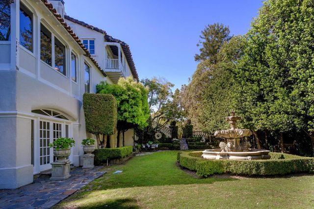 420 El Arroyo Road, Hillsborough, CA 94010