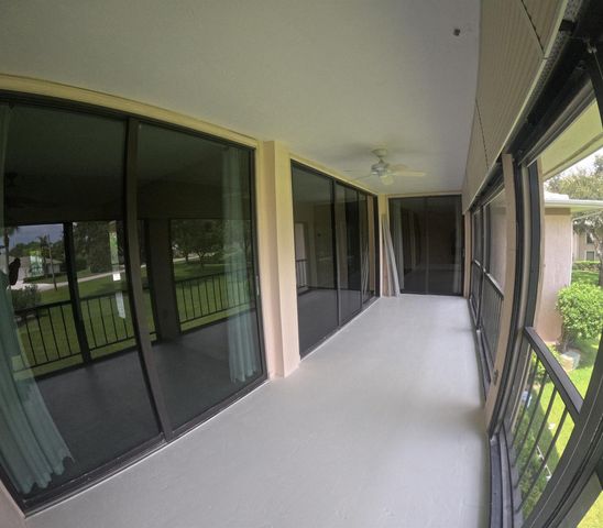 20 SE Turtle Creek Drive Apt F, Tequesta, FL 33469