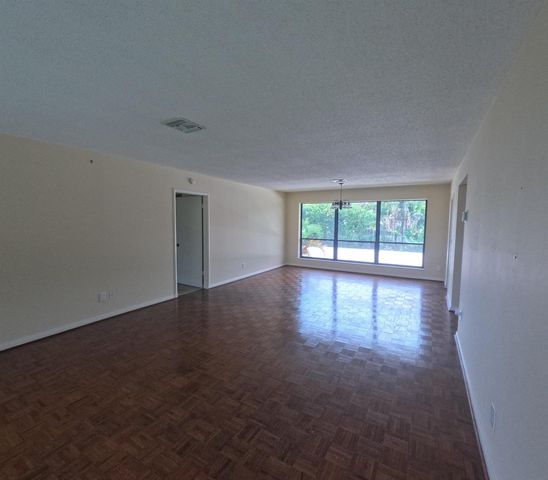 20 SE Turtle Creek Drive Apt F, Tequesta, FL 33469