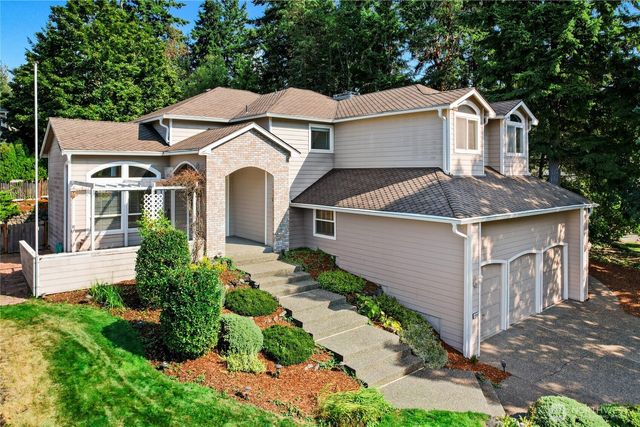 12698 Plateau Circle NW, Silverdale, WA 98383