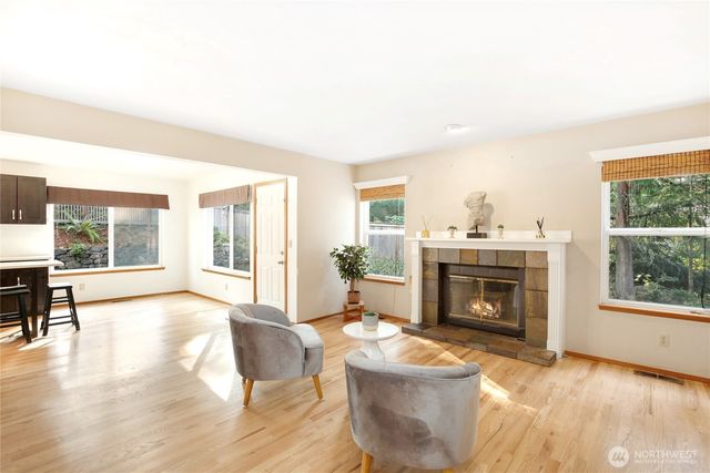 12698 Plateau Circle NW, Silverdale, WA 98383