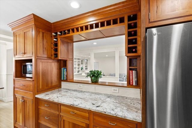 20 Gay St, Westwood, MA 02090