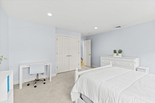 20 Gay St, Westwood, MA 02090