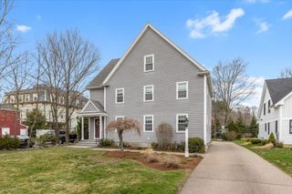 20 Gay St, Westwood, MA 02090