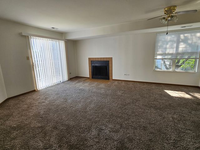 1757 Eastwood Court 6, Schaumburg, IL 60195