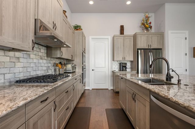 825 Faith DR, Liberty Hill, TX 78642