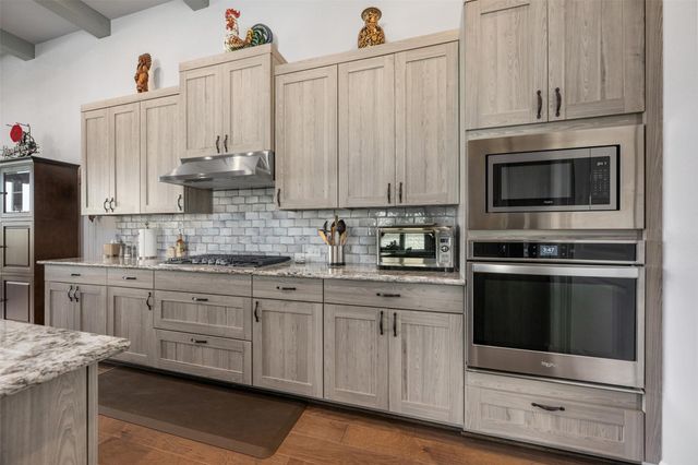 825 Faith DR, Liberty Hill, TX 78642