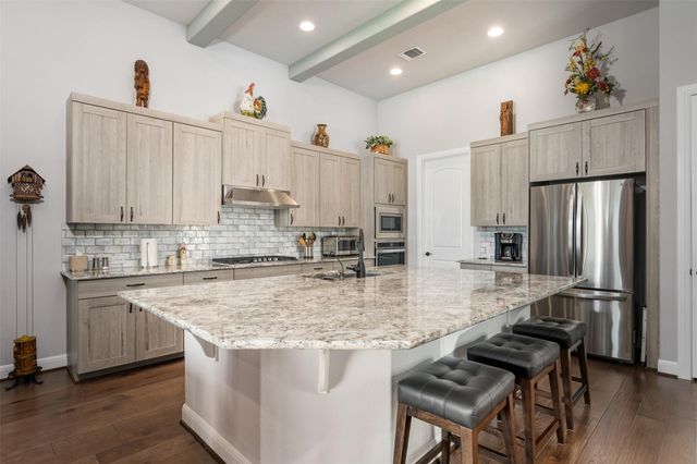 825 Faith DR, Liberty Hill, TX 78642