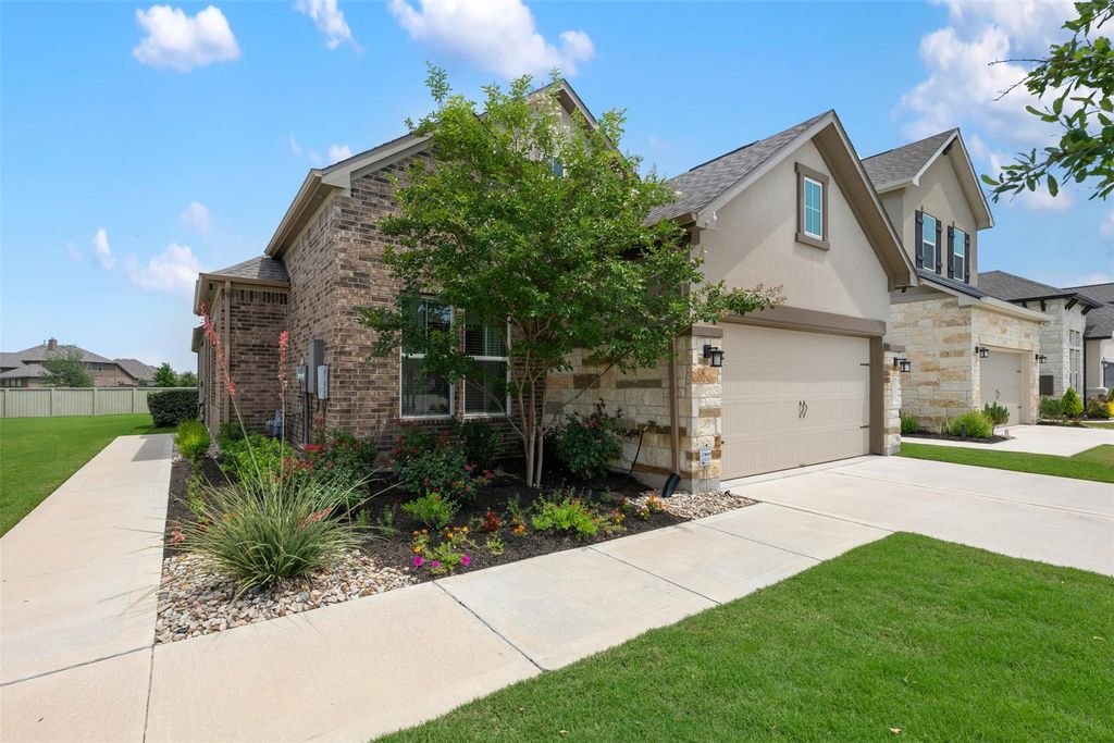 825 Faith DR, Liberty Hill, TX 78642