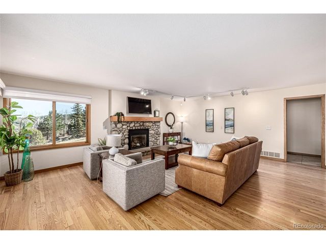 580 Sunrise Dr, Golden, CO 80401