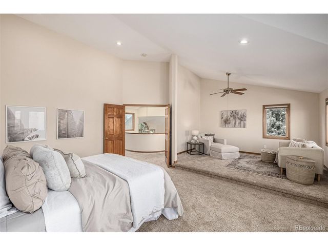 580 Sunrise Dr, Golden, CO 80401