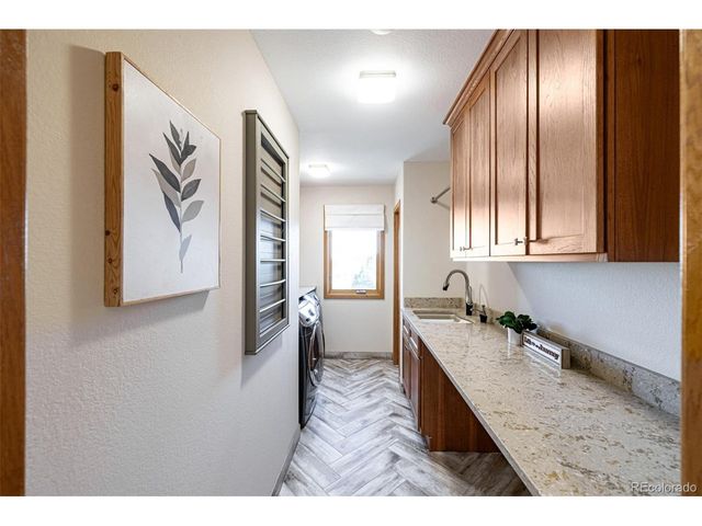580 Sunrise Dr, Golden, CO 80401