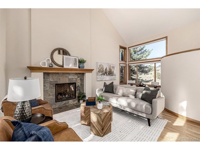 580 Sunrise Dr, Golden, CO 80401