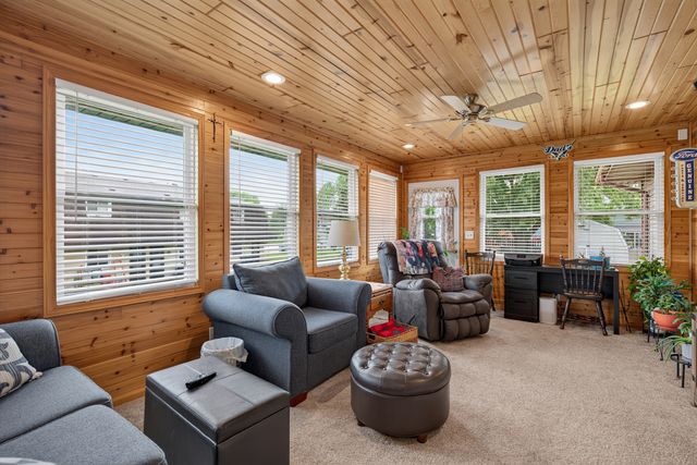 103 Deerpath Drive, Minooka, IL 60447