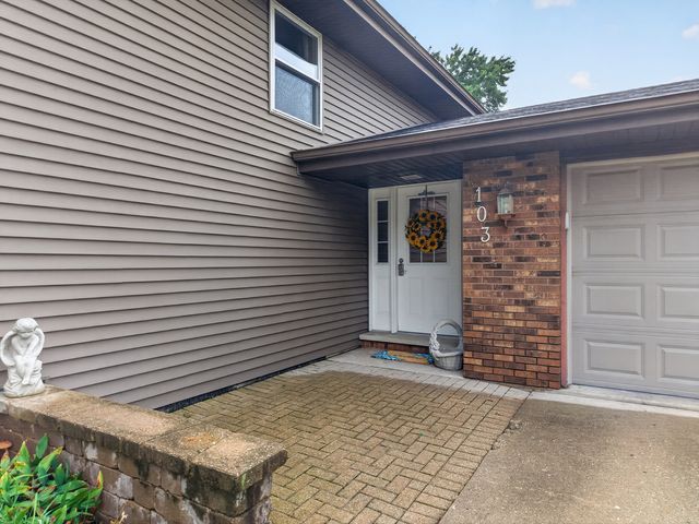 103 Deerpath Drive, Minooka, IL 60447