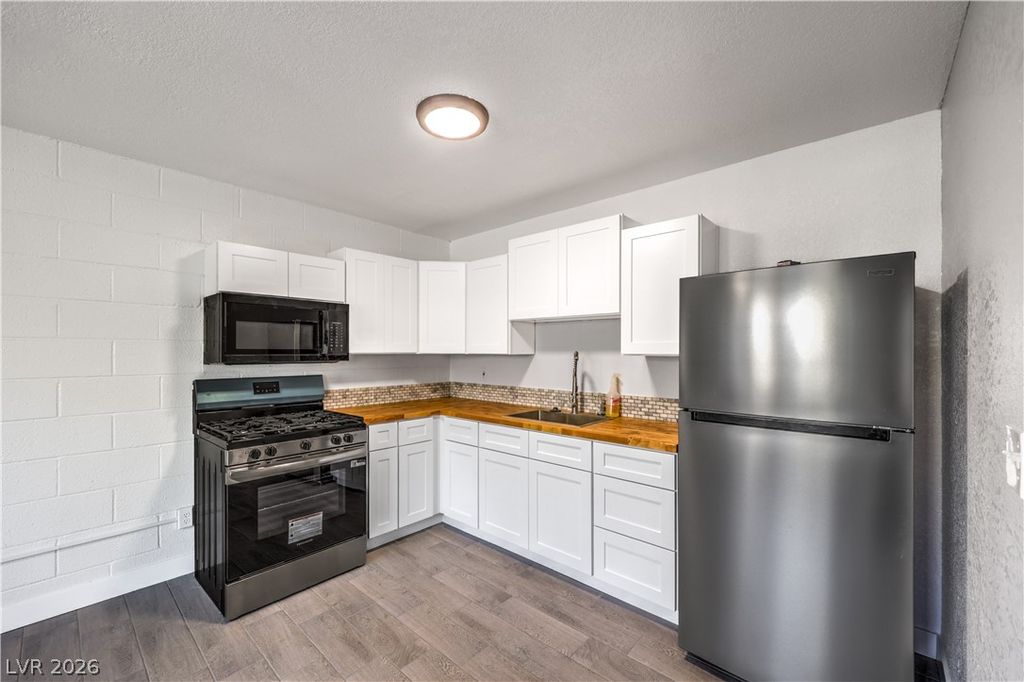 714 East Nelson Avenue F, North Las Vegas, NV 89030 — exterior