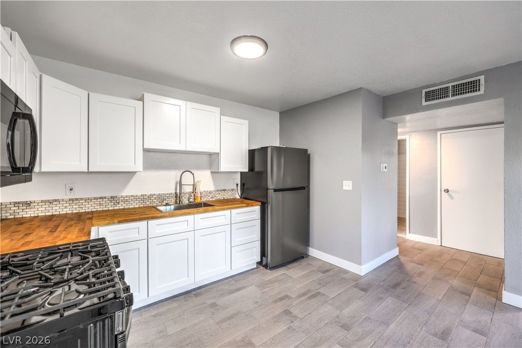 714 East Nelson Avenue F, North Las Vegas, NV 89030 — photo 3