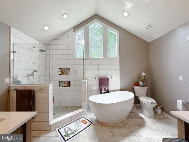 23118 SILVERBERRY WAY, California, MD 20619