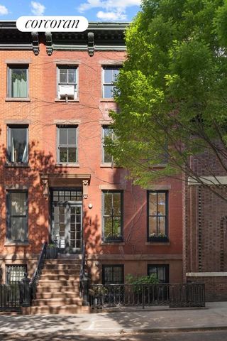 183 WAVERLY Avenue, New York City, NY 11205