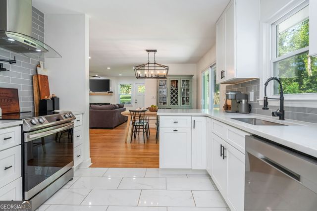 1845 Lochlomand Lane SE, Smyrna, GA 30080