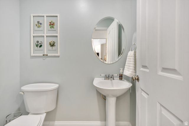 9843 S TEE BOX DR, South Jordan, UT 84009