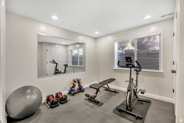 9843 S TEE BOX DR, South Jordan, UT 84009