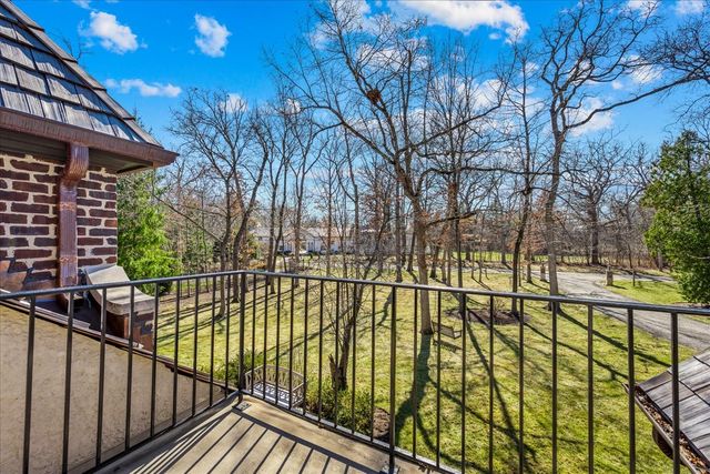 936 E Ringwood Road, Lake Forest, IL 60045