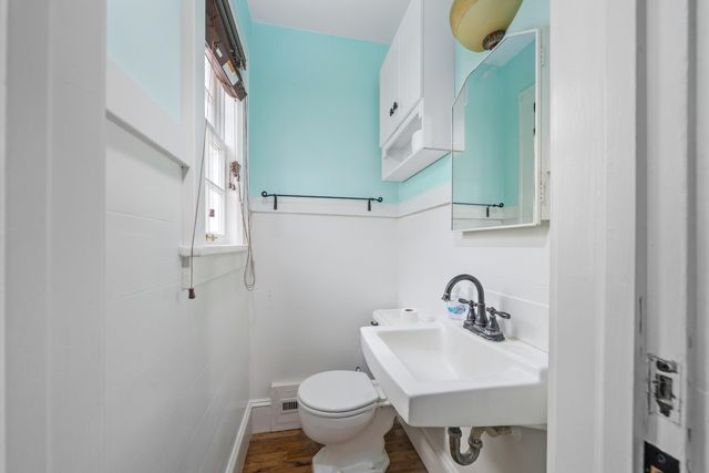 E 209 Main ST, Fincastle, VA 24090