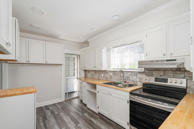 E 209 Main ST, Fincastle, VA 24090