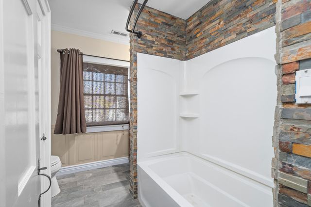 E 209 Main ST, Fincastle, VA 24090