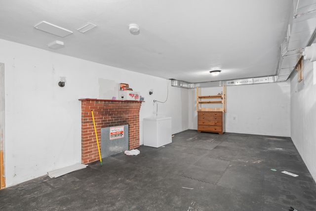 E 209 Main ST, Fincastle, VA 24090