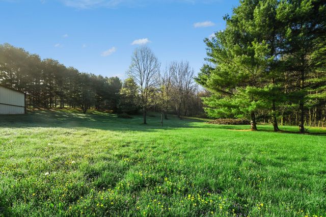 21583 Calvin Hill Street, Calvin Twp, MI 49031