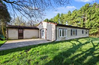 21583 Calvin Hill Street, Calvin Twp, MI 49031