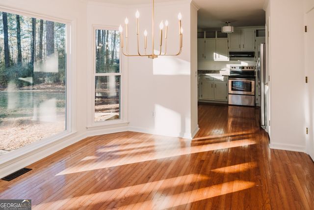 600 Hickory Creek Lane, Woodstock, GA 30188