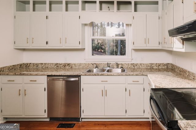 600 Hickory Creek Lane, Woodstock, GA 30188