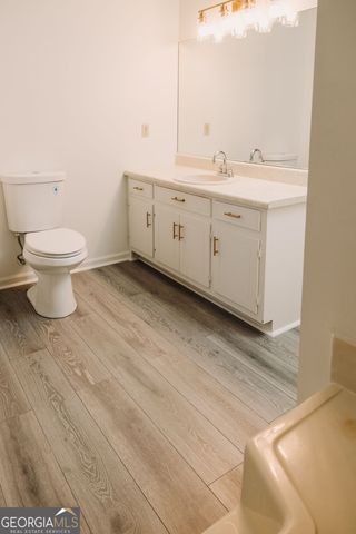 600 Hickory Creek Lane, Woodstock, GA 30188