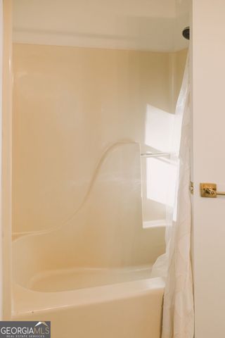 600 Hickory Creek Lane, Woodstock, GA 30188