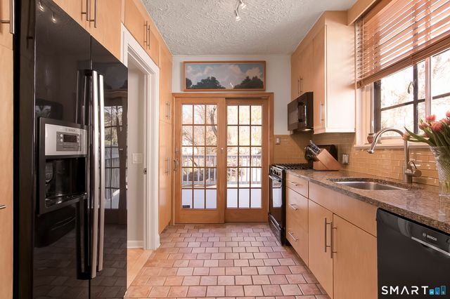 47 Lockwood Lane, Norwalk, CT 06851