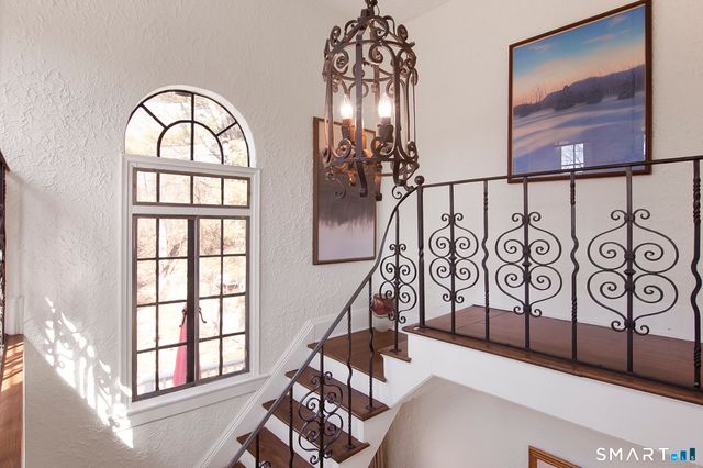 47 Lockwood Lane, Norwalk, CT 06851