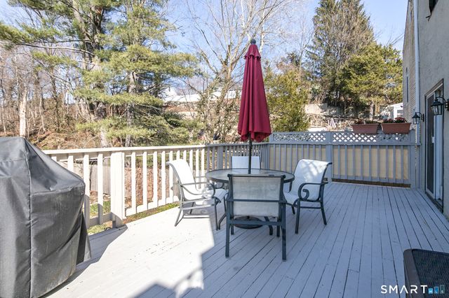 47 Lockwood Lane, Norwalk, CT 06851