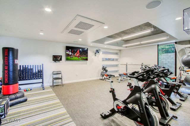 200 W PORTLAND Street 821, Phoenix, AZ 85003