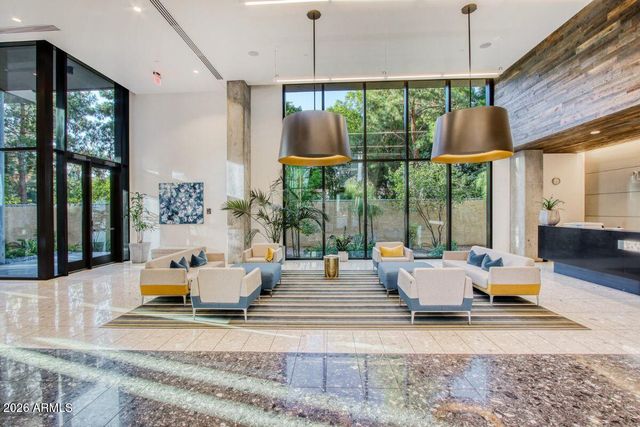 200 W PORTLAND Street 821, Phoenix, AZ 85003