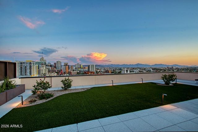 200 W PORTLAND Street 821, Phoenix, AZ 85003