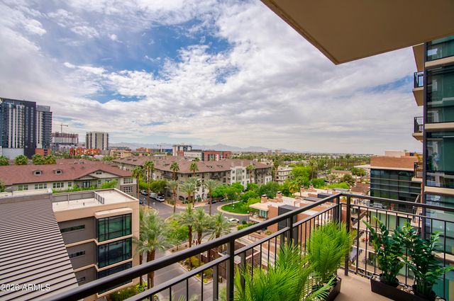 200 W PORTLAND Street 821, Phoenix, AZ 85003