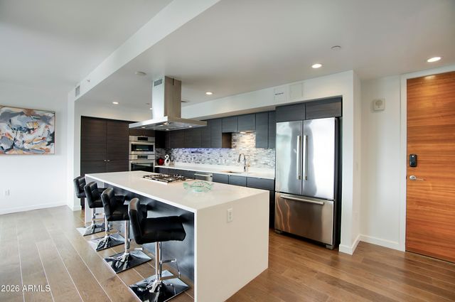 200 W PORTLAND Street 821, Phoenix, AZ 85003