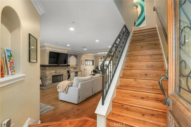 706 S Pacific Coast Highway C, Redondo Beach, CA 90277