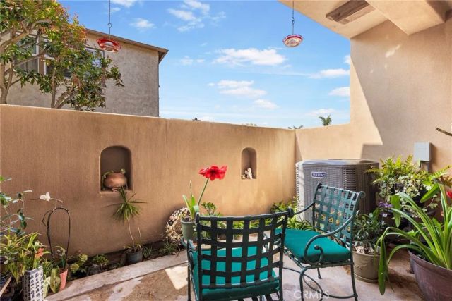 706 S Pacific Coast Highway C, Redondo Beach, CA 90277