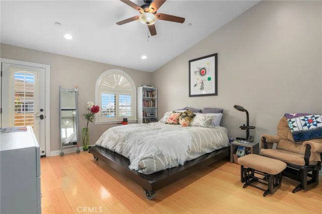 706 S Pacific Coast Highway C, Redondo Beach, CA 90277